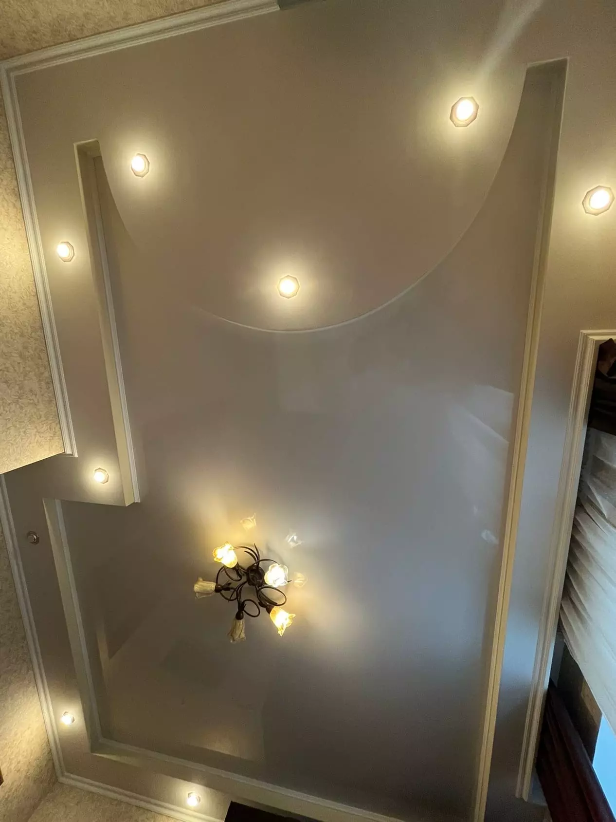 Энгельс, Горького, 13, фото 1